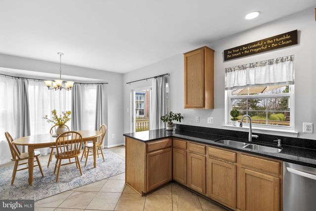 45426 CLARKES CROSSING SQ, Sterling, VA 20164