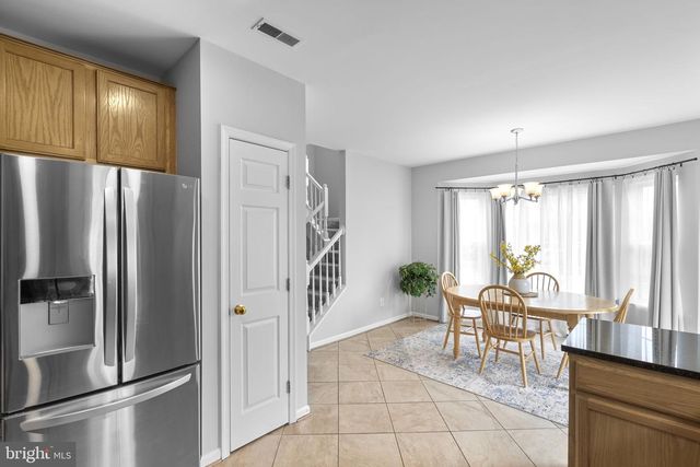 45426 CLARKES CROSSING SQ, Sterling, VA 20164