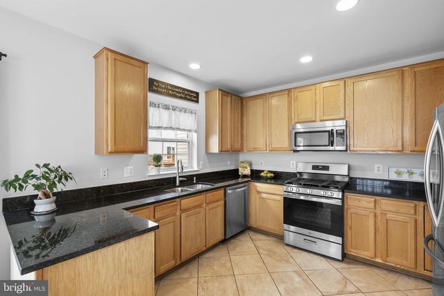 45426 CLARKES CROSSING SQ, Sterling, VA 20164