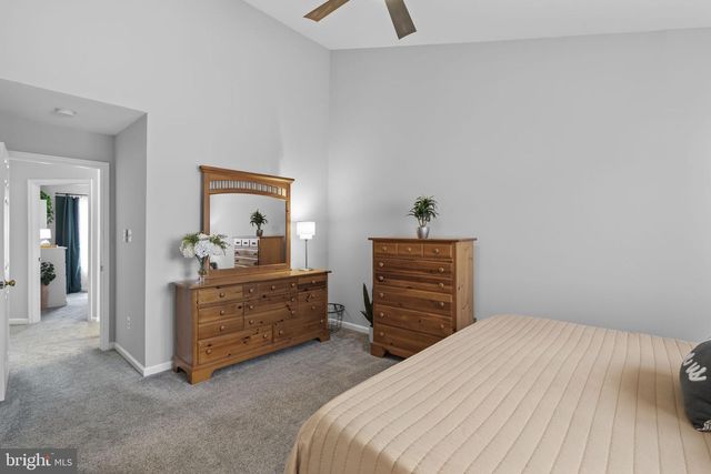 45426 CLARKES CROSSING SQ, Sterling, VA 20164