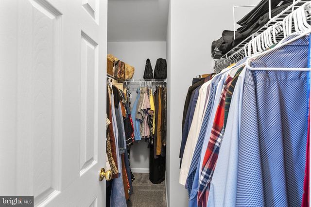 45426 CLARKES CROSSING SQ, Sterling, VA 20164