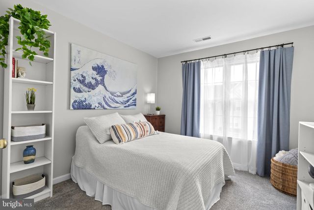 45426 CLARKES CROSSING SQ, Sterling, VA 20164