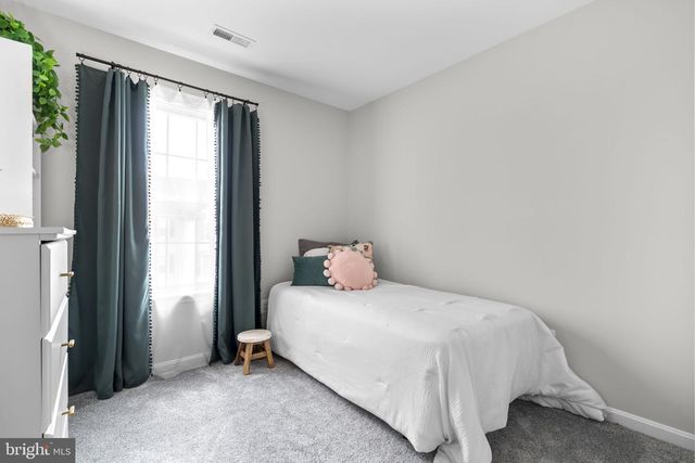 45426 CLARKES CROSSING SQ, Sterling, VA 20164