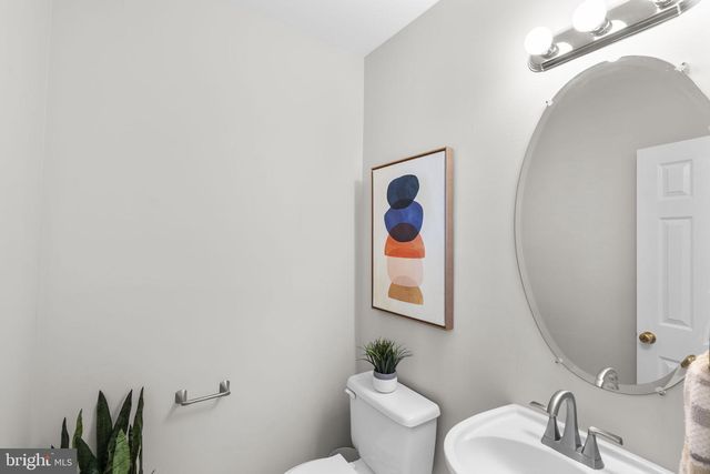 45426 CLARKES CROSSING SQ, Sterling, VA 20164