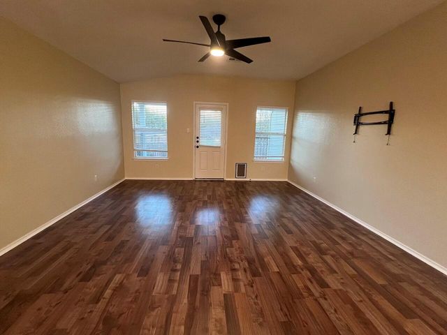 137 Salado DR, Kyle, TX 78640