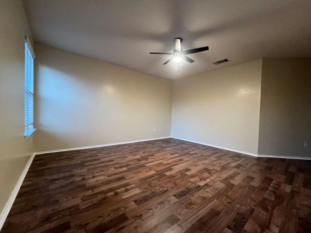 137 Salado DR, Kyle, TX 78640