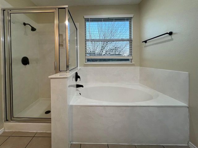 137 Salado DR, Kyle, TX 78640