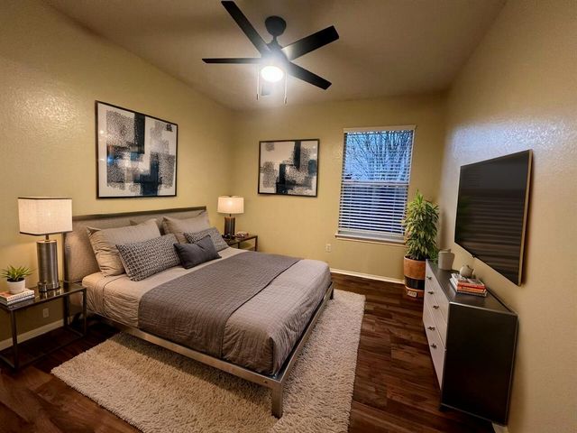 137 Salado DR, Kyle, TX 78640