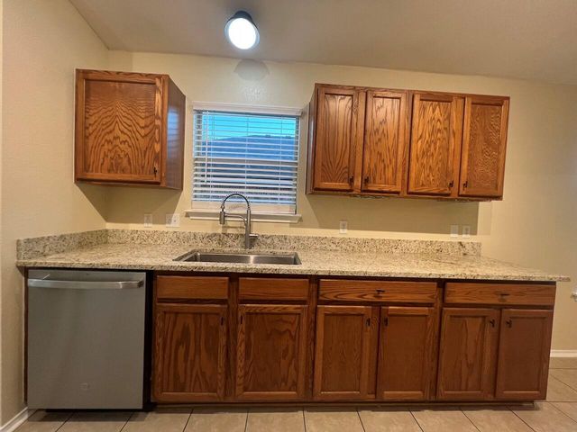 137 Salado DR, Kyle, TX 78640