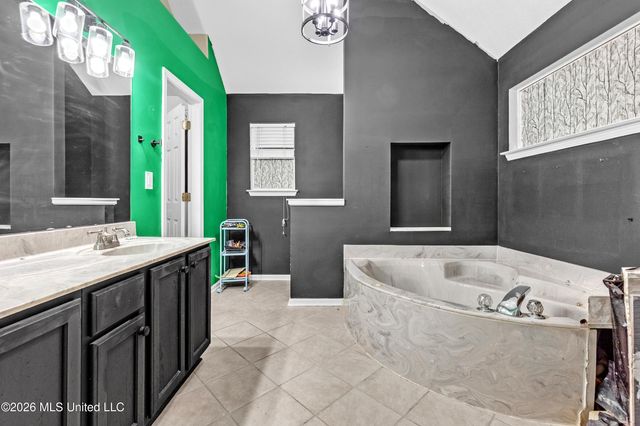 7090 Fox Creek Drive, Olive Branch, MS 38654