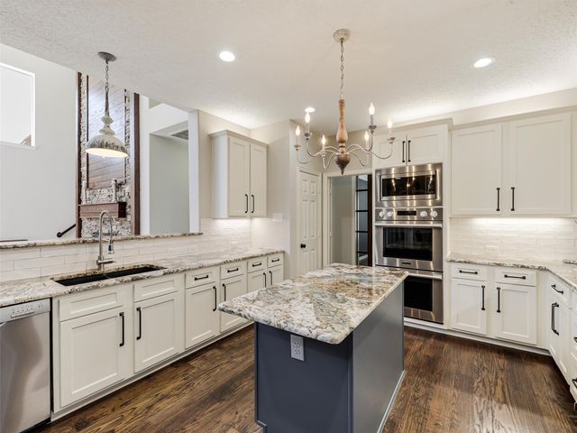 1301 Winston Drive, Mckinney, TX 75072