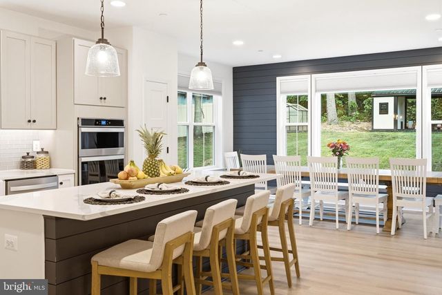 2025 SNYDERSBURG RD, Westminster, MD 21157