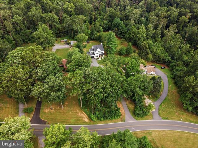 2025 SNYDERSBURG RD, Westminster, MD 21157