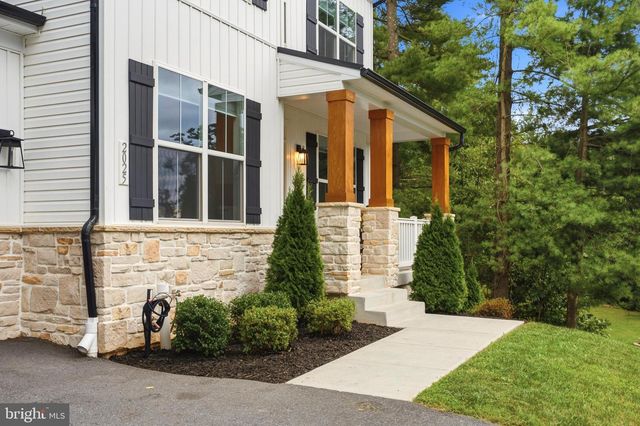 2025 SNYDERSBURG RD, Westminster, MD 21157