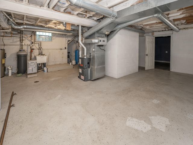 6779 E Mn Avenue, Comstock Twp, MI 49048