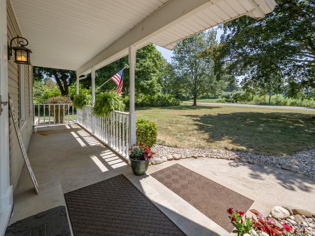 6779 E Mn Avenue, Comstock Twp, MI 49048