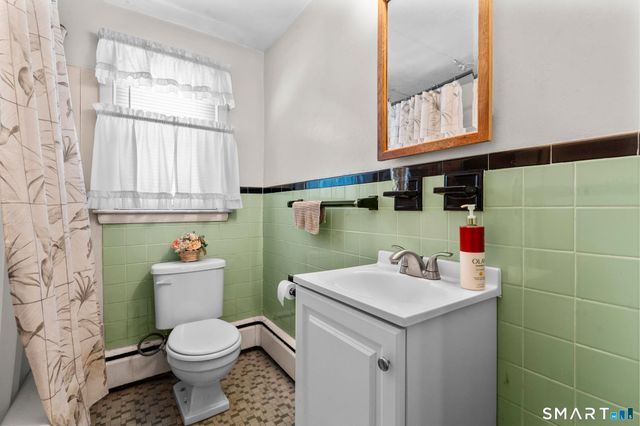 704 Franklin Avenue, Hartford, CT 06114