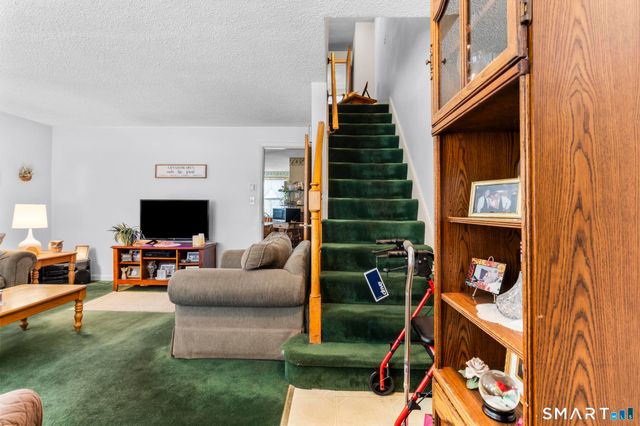 704 Franklin Avenue, Hartford, CT 06114