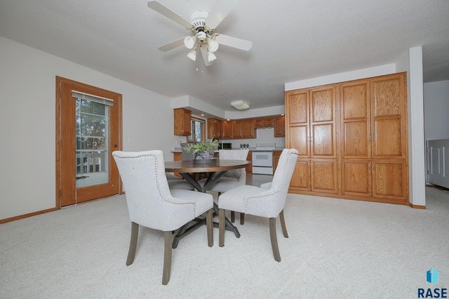 603 W 7th St Street, Dell Rapids, SD 57022