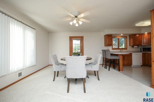 603 W 7th St Street, Dell Rapids, SD 57022