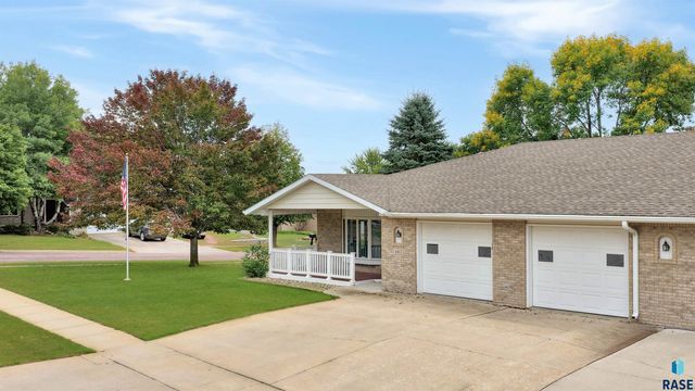 603 W 7th St Street, Dell Rapids, SD 57022