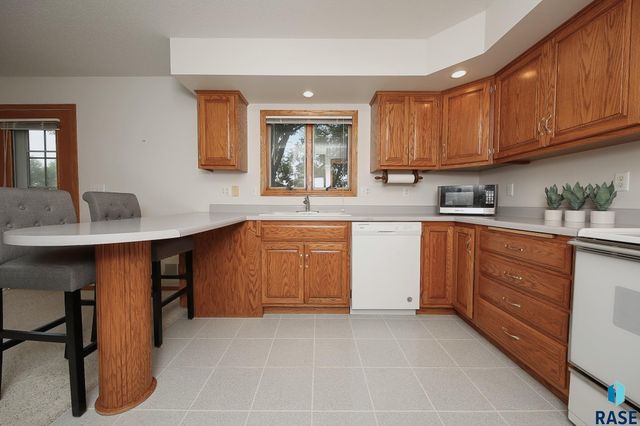 603 W 7th St Street, Dell Rapids, SD 57022