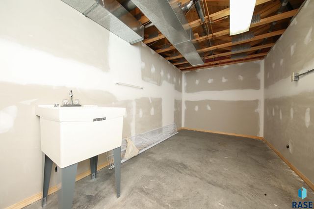 603 W 7th St Street, Dell Rapids, SD 57022