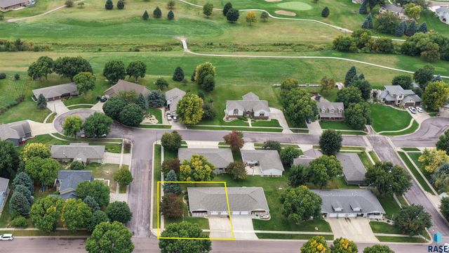 603 W 7th St Street, Dell Rapids, SD 57022