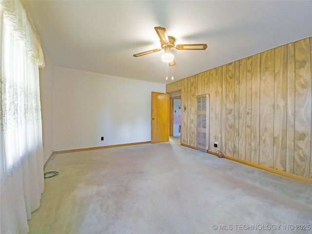 302 S 1st Street, Calera, OK 74730