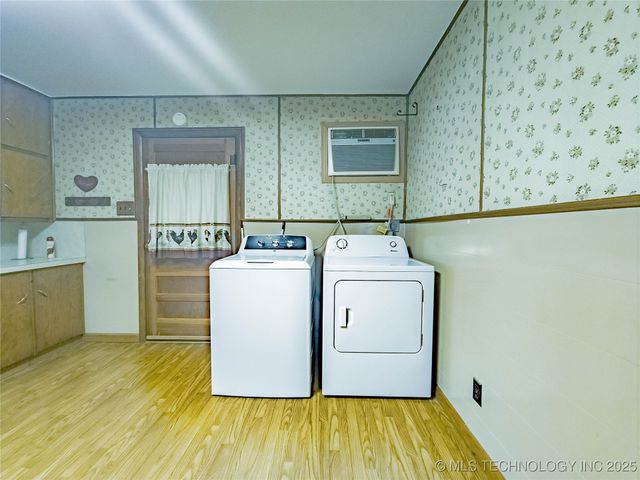 302 S 1st Street, Calera, OK 74730