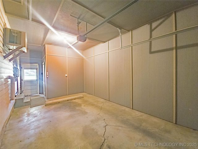 302 S 1st Street, Calera, OK 74730