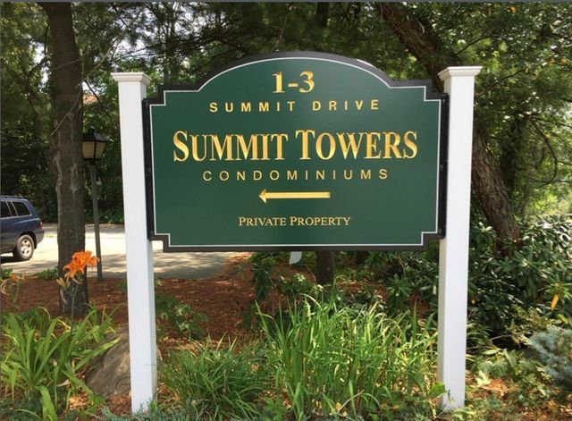1 Summit Dr 57, Reading, MA 01867