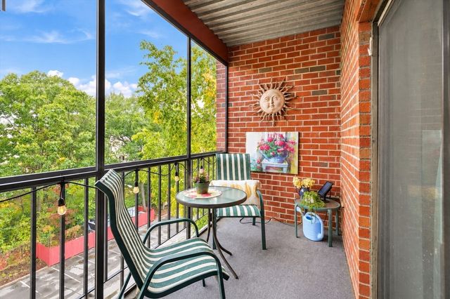 1 Summit Dr 57, Reading, MA 01867