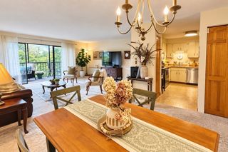1 Summit Dr 57, Reading, MA 01867