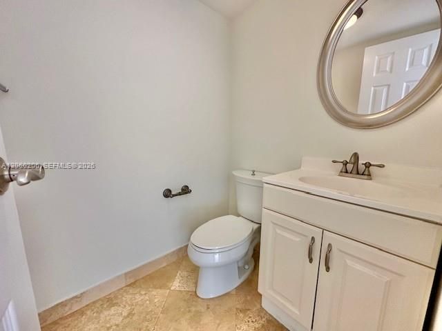 2450 NE 135th St 1005, North Miami, FL 33181