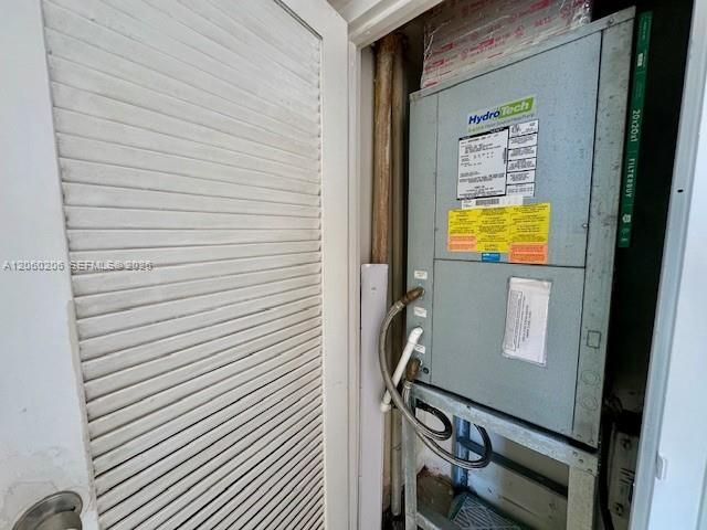 2450 NE 135th St 1005, North Miami, FL 33181