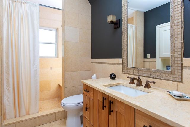 17 Coolidge St, Brookline, MA 02446