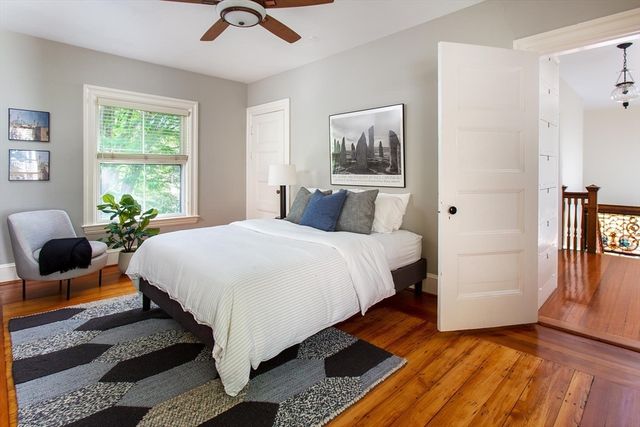 17 Coolidge St, Brookline, MA 02446