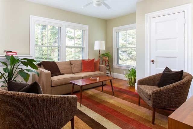 17 Coolidge St, Brookline, MA 02446