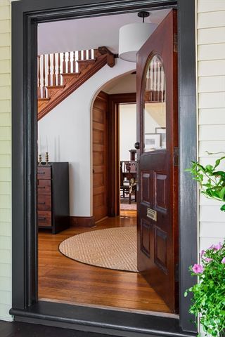 17 Coolidge St, Brookline, MA 02446