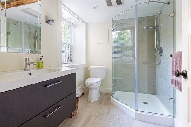 17 Coolidge St, Brookline, MA 02446