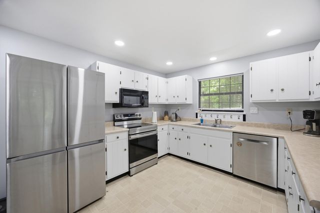 2553 Oak Shadows Drive, Chattanooga, TN 37421