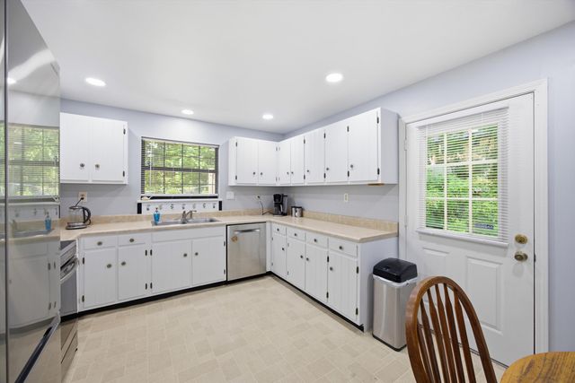 2553 Oak Shadows Drive, Chattanooga, TN 37421