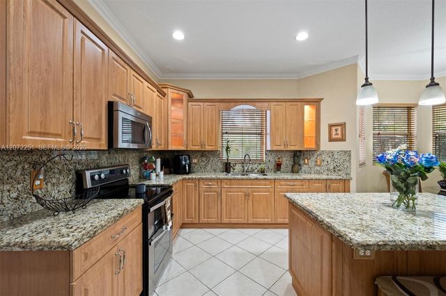 675 SW 159th Lane, Pembroke Pines, FL 33027