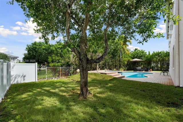 675 SW 159th Lane, Pembroke Pines, FL 33027