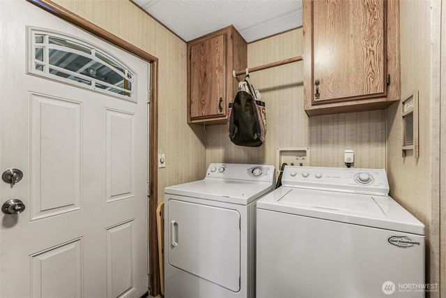 980 Falcon Road, Camano Island, WA 98282
