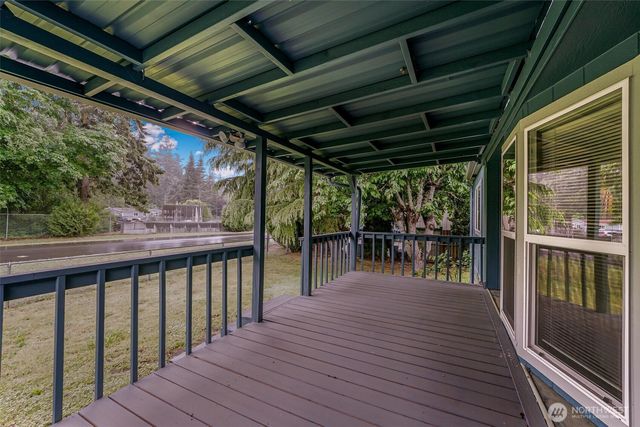 980 Falcon Road, Camano Island, WA 98282