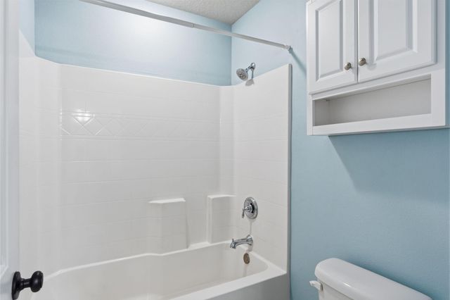 125 Whitman Way, Freeport, FL 32439