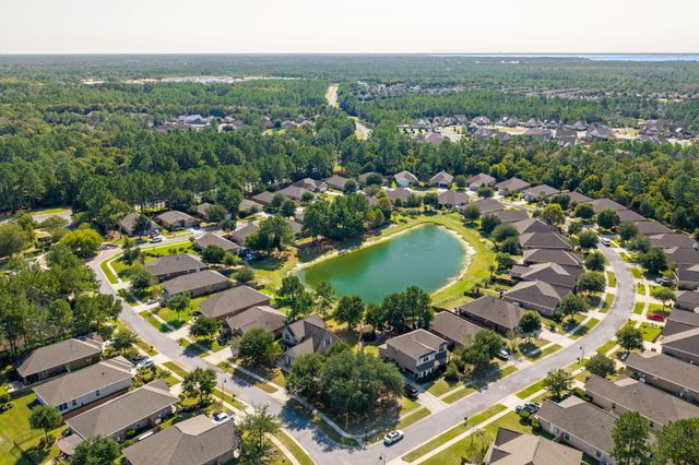 125 Whitman Way, Freeport, FL 32439