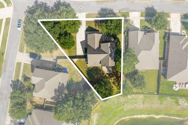 125 Whitman Way, Freeport, FL 32439